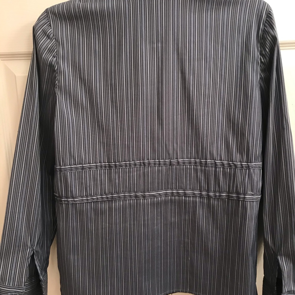 Nice top with ribbon ties